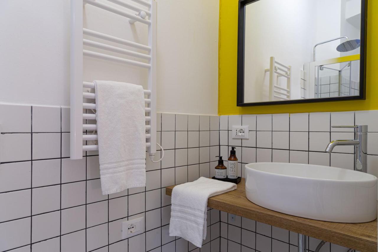 Tiny Cozy Studio In The City Center Trieste Bagian luar foto